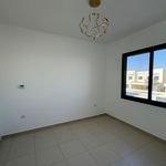 Rent 3 bedroom house of 206 m² in Dubai