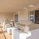 Rent 3 bedroom apartment of 170 m² in Málaga