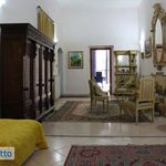 Affitto 6 camera appartamento di 170 m² in Napoli