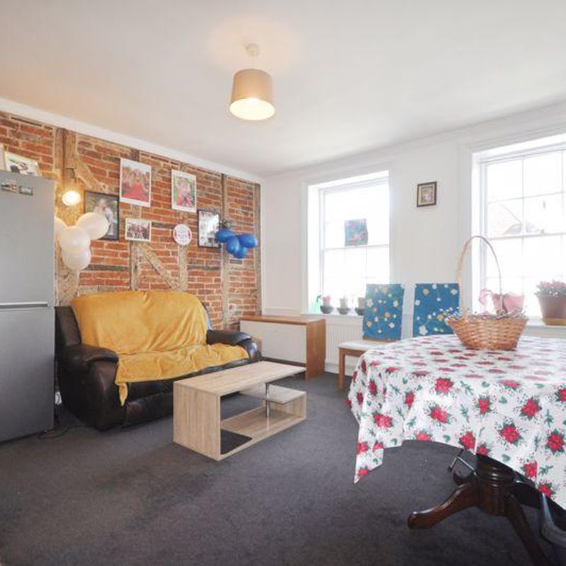 1 bedroom flat to rent The Friary