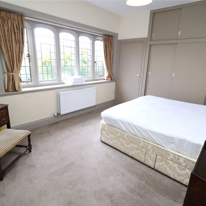 1 room apartment to let in Wirral Thornton Hough