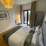 Rent 3 bedroom apartment of 221 m² in Lisbon