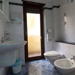 Affitto 3 camera appartamento di 120 m² in Reggio di Calabria