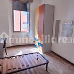 Affitto 5 camera appartamento di 164 m² in Bologna