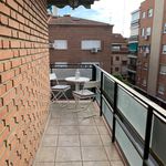 Rent 3 bedroom apartment of 130 m² in Alcalá de Henares