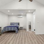 Rent 1 bedroom apartment of 33 m² in Culver City