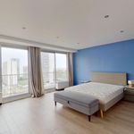 Rent 3 bedroom apartment of 95 m² in Puteaux