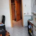 Affitto 2 camera appartamento di 75 m² in Napoli