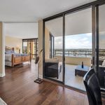 Rent 1 bedroom apartment of 90 m² in Marina Del Rey