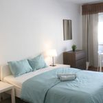 Rent a room of 90 m² in Lisbon