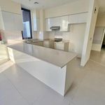 Rent 5 bedroom house of 310 m² in Dubai