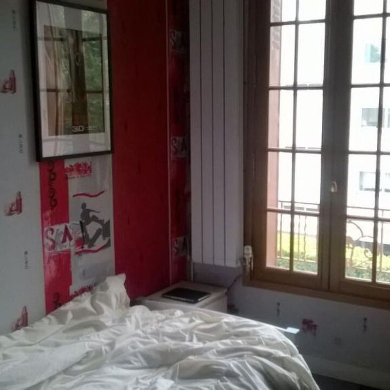 Location appartement 1 pièce 12 m² Orsay (91400)