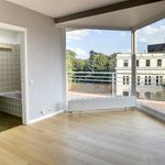 Huur 4 slaapkamer appartement van 250 m² in Sint-Pieters-Woluwe