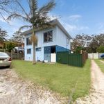 Rent 3 bedroom apartment in Nelson Bay