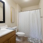 Rent 3 bedroom student apartment in Fort Wayne