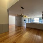 Rent 4 bedroom house of 300 m² in Porto