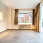 Rent 7 bedroom house of 301 m² in Woluwe-Saint-Pierre
