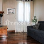 Rent 5 bedroom apartment of 155 m² in Verona
