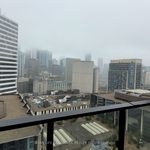 Appartement de 796 m² avec 3 chambre(s) en location à Toronto