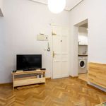 Rent 2 bedroom apartment of 33 m² in Madrid