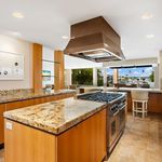 Rent 3 bedroom house of 435 m² in Newport Beach
