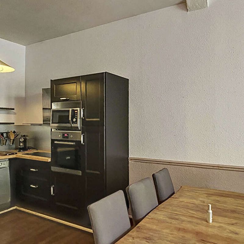 Location appartement 4 pièces 104 m² Chambéry (73000)
