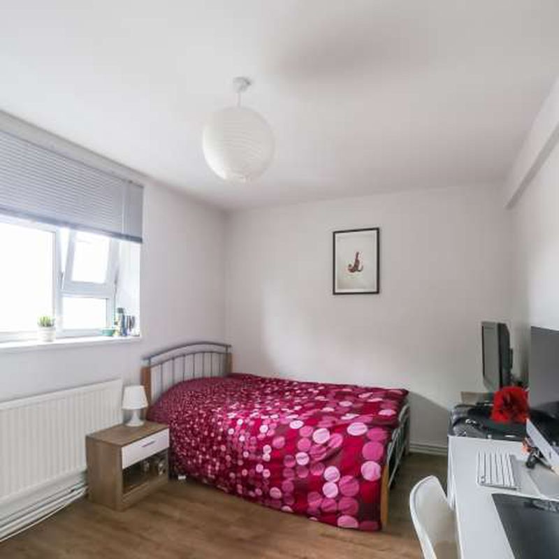 Room for rent in 4-Bedroom Apartment in Bromley-by-Bow