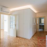 Rent 5 bedroom apartment of 60 m² in Praha