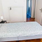 Rent a room of 75 m² in Queluz