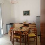 Affitto 3 camera appartamento di 70 m² in Vittoria