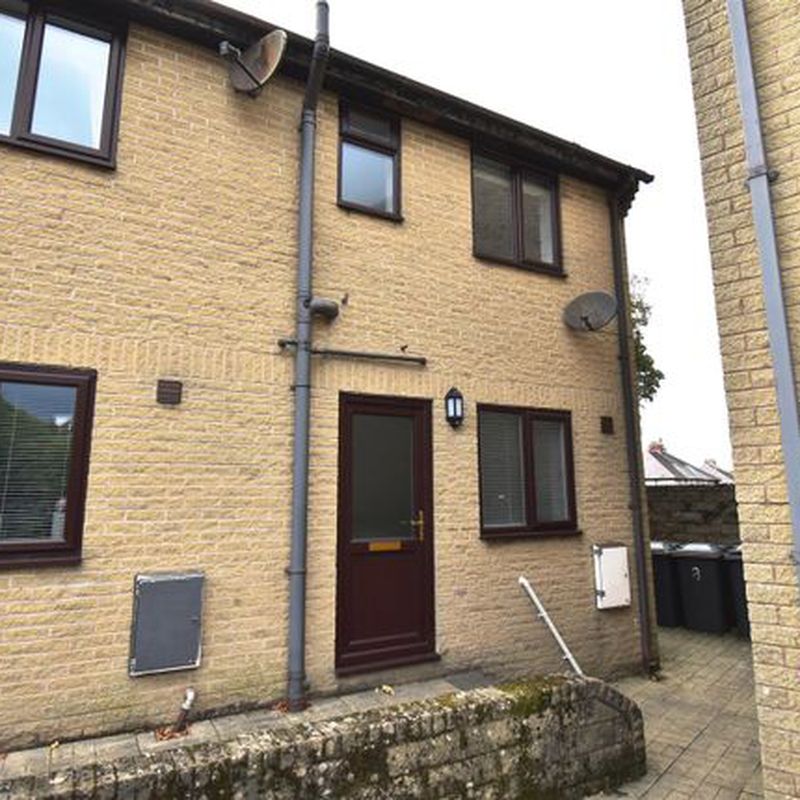 Terraced house to rent in Albert Court, Buxton SK17