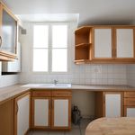 Rent 5 bedroom apartment of 117 m² in Paris