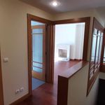 Rent 2 bedroom apartment of 124 m² in Porto