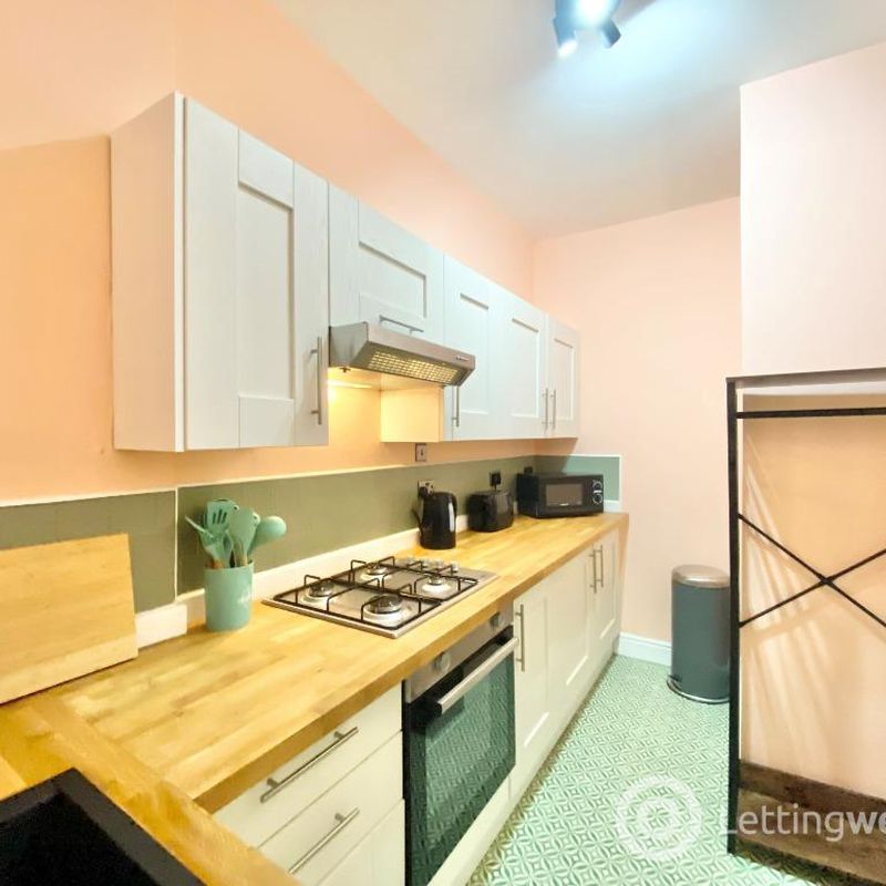 3 Bedroom Flat to Rent at Glasgow, Glasgow-City, Pollokshields, Shawlands, England Langside