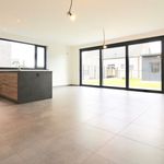 Rent 4 bedroom house of 342 m² in Sint-Laureins