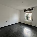 Affitto 8 camera appartamento di 134 m² in Genova