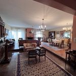 Rent 4 bedroom apartment of 196 m² in Simopoulo