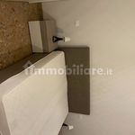 Affitto 3 camera appartamento di 120 m² in Verona