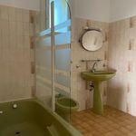 Rent 3 bedroom house of 104 m² in Carpentras