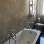 Rent 4 bedroom apartment in Rome