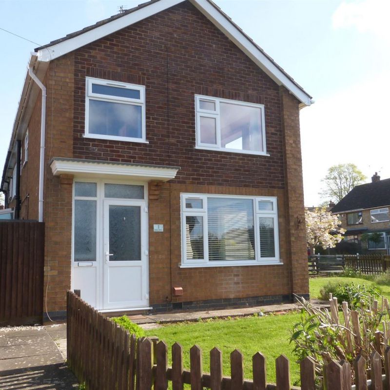 3 Bed Semi-detached house For Rent Syston