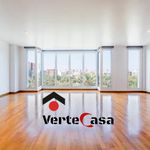 Rent 4 bedroom apartment of 185 m² in Valencia