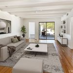 Rent 4 bedroom house of 204 m² in Long Beach