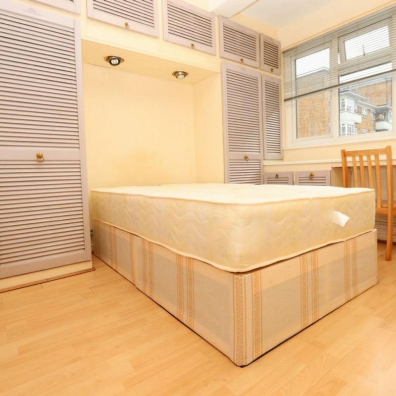 Welcoming bedroom in a shared flat near Shoreditch Park Hoxton