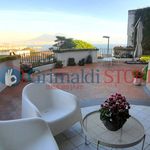 Rent 5 bedroom apartment of 200 m² in Napoli