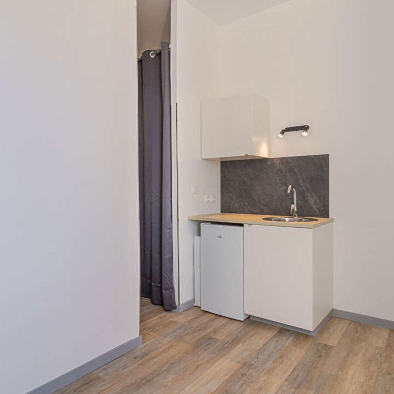 Location appartement 1 pièce 11 m² Marseille 15 (13015)