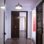 Rent a room of 206 m² in València