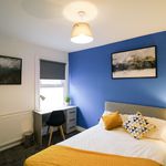 room in Ormsby Street, Reading