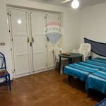 Affitto 3 camera appartamento di 85 m² in Palermo