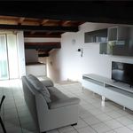 Affitto 3 camera appartamento di 82 m² in Piacenza